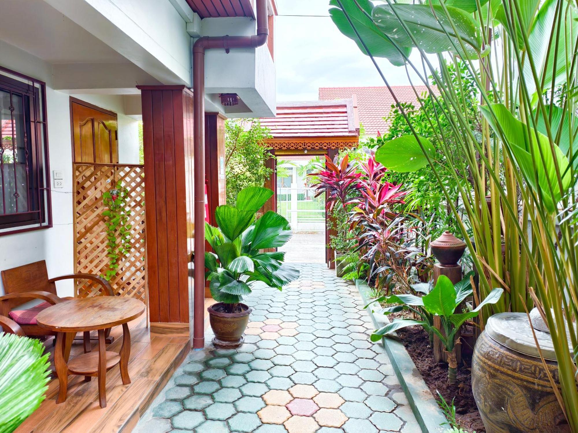 Aphilapa Residence Chiang Mai Zewnętrze zdjęcie